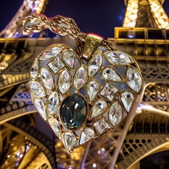 Yves Saint Laurent Gold XL Heart crystal Necklace - Picture 4 of 14